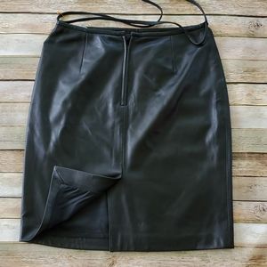 Genuine black leather skirt sz 12 Valerie Stevens